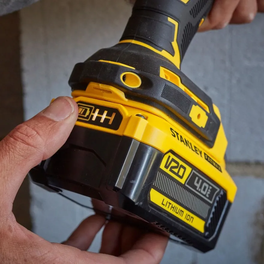 Akkuiskuporakone Stanley FatMax V20 SFMCD715M2K-QW, 2x4.0Ah akuilla + salkku