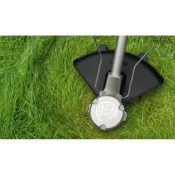 Akkutrimmeri Bosch AdvancedGrassCut 36-33, 36V, 2.0Ah akulla