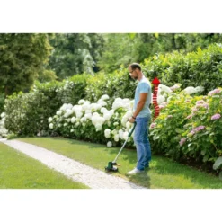 Akkutrimmeri Bosch UniversalGrassCut 18-260, 18V, 2x2.0Ah akuilla