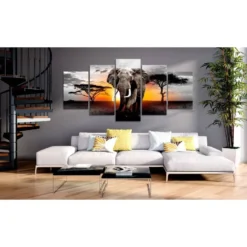 Canvas-taulu Artgeist Elephant at Sunset, eri kokoja