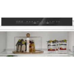 Jääkaappipakastin Siemens iQ300 KI96NVFD0 56cm, 215/75 l, integroitava