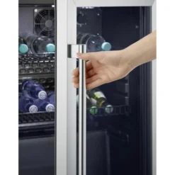 Juomakaappi Severin FKS8840, 55cm, musta