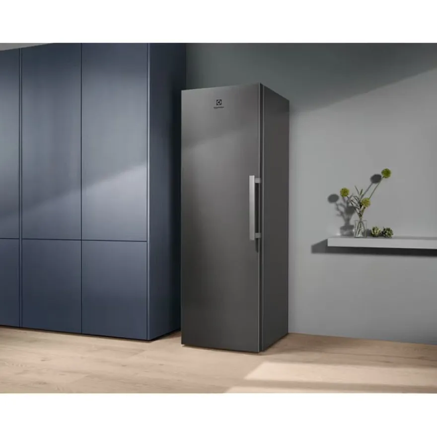 Kaappipakastin Electrolux Series 600 l,UT6NE28U1 60cm, teräs