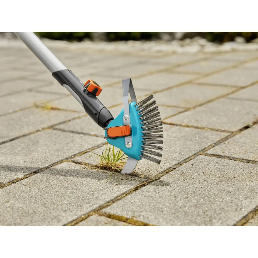 Kiveysten puhdistusharja Gardena CombiSystem 3-in-1