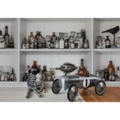 Kuvatapetti Rebel Walls Cabinet of Curios Raw, non-woven, mittatilaus
