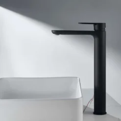 Pesuallashana Bathlife Lyster, korkea malli, musta