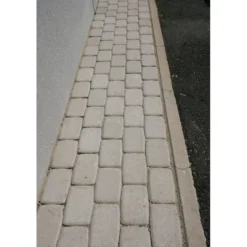 Pihakivi Lakka Klassikkokivi 80, 172x115mm, punainen
