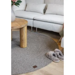Pyöreä matto Benina Merino, eri kokoja ja värejä