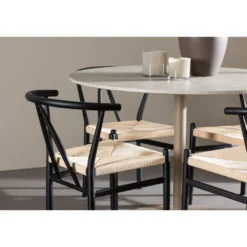 Pyöreä ruokailuryhmä Venture Home, Ø110cm beige Lycke-pöytä + 4 mustaa Alfons-tuolia