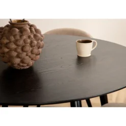 Ruokailuryhmä Venture Home, ⌀115cm musta Dipp-pöytä + 4 beigeä Velvet Stitches -tuolia