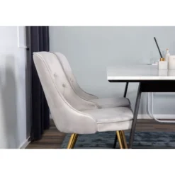 Ruokailuryhmä Venture Home, 140x90cm valkoinen Estelle-pöytä + 4 Velvet Deluxe -tuolia, sametti