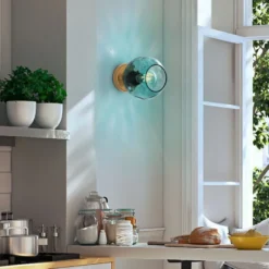 Seinävalaisin Linento Lighting Benek, Ø15cm, E27, eri värejä