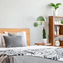 Seinävalaisin Linento Lighting Togg 2, Ø20cm, E14, eri värejä