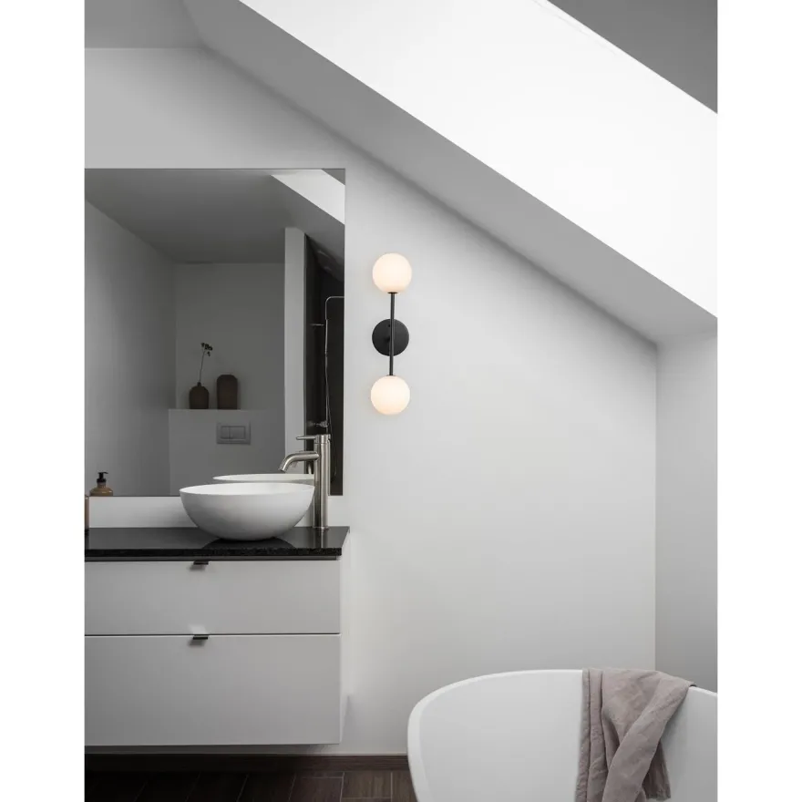 Seinävalaisin PR Home Sigma D, 490x120x190mm, musta/opaali