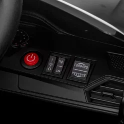 Sähköauto Nordic Play, BMW M4, 2x10,8V moottori