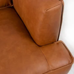 Sohva Home4You Leo 2-istuttava, vaaleanruskea