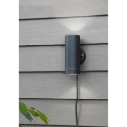 Ulkoseinävalaisin Markslöjd Garden 24 ylös-alas