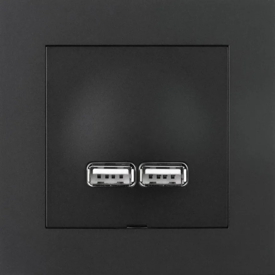 USB-latauspistorasia ELKO Plus, 2,1A, musta